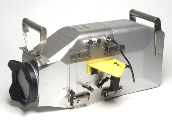 HDCAM 750 Geh�use mit Domeport